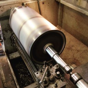 high speed lathe turning